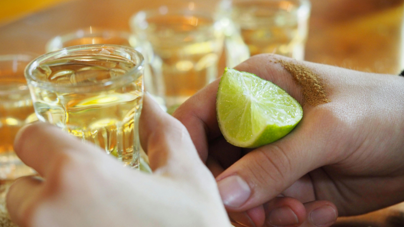 /noticias/Mxico-vs-la-inflacin-sube-el-cine-el-pollo-y-la-papaya-pero-baja-el-tequila