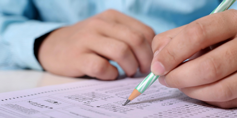 /noticias/UNAM-e-IPN-anulan-47-exmenes-de-bachillerato-por-tampa-y-fueron-descubiertos-con-IA