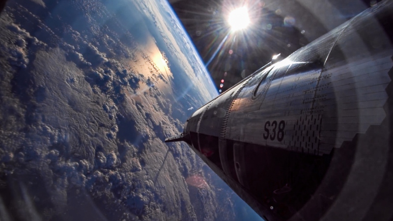 Elon Musk fusiona SpaceX y xA previo a su salida a Bolsa; ahora valdrá 1.25 billones de dólares