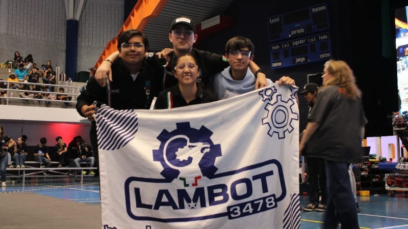 ¡Enhorabuena! Equipos mexicanos de preparatoria respaldados por GM clasifican al mundial de FIRST Robotics