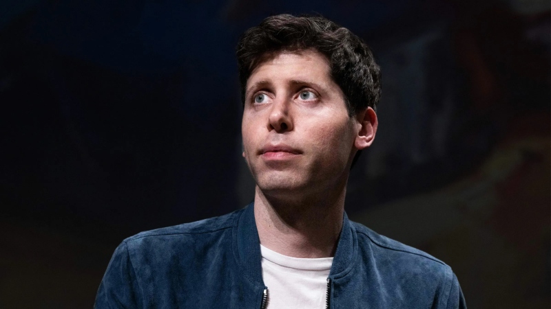 Hombre lanza coctel molotov a casa de Sam Altman; policía lo arresta