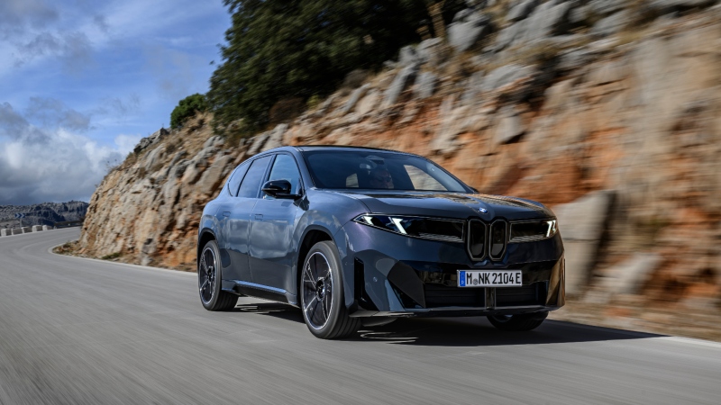 La BMW iX3, camioneta de vanguardia con el diseño Neue Klasse, llega a México