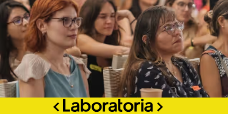 Laboratoria ofrece becas del 100\% para mujeres que buscan empleo y quieren aprovechar la IA