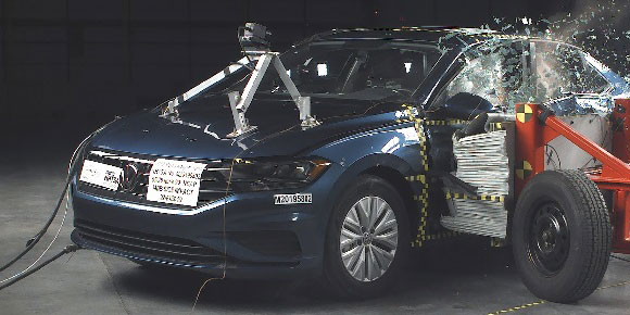 Volkswagen Jetta 2019 recibe la máxima calificación en pruebas NCAP