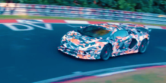Lamborghini Aventador SVJ va por nuevo récord en Nürburgring