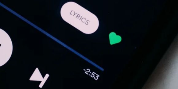 ¿Cómo escuchar tu música en Spotify sin usar datos?