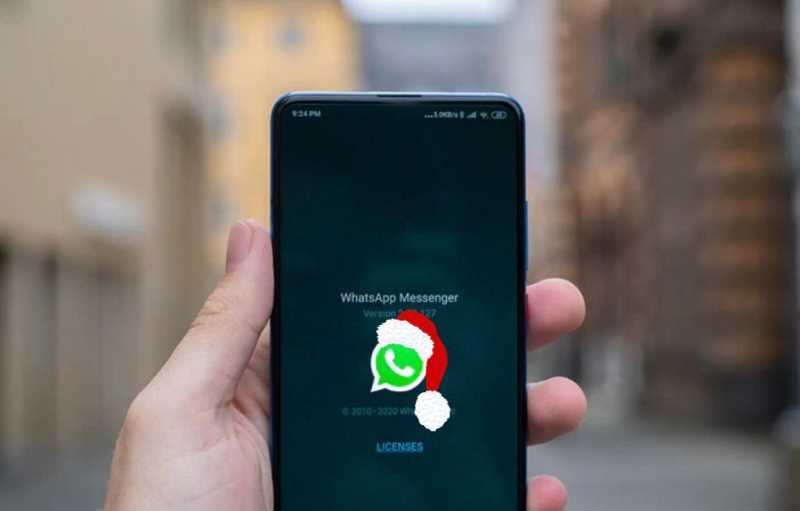 Cómo tener los emojis de navidad en WhatsApp
