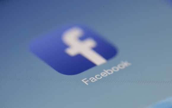 Solo para parejas; Facebook lanza una aplicación de mensajería privada