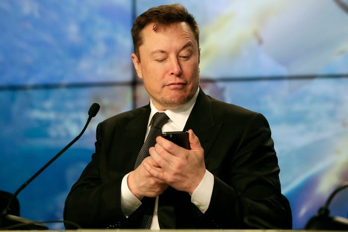 ¿Buscas trabajo? Tesla ofrece puesto respondiendo a los haters de Musk