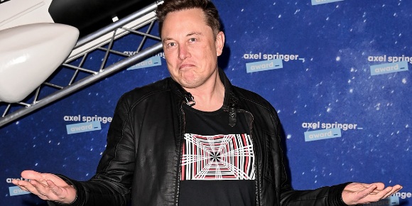 Elon Musk ya empezó a vender acciones de Tesla para pagar impuestos